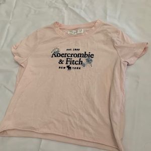 A crop top with cute embroidery.